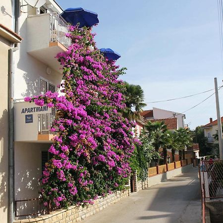 Apartments J&R Babara Biograd Na Moru Kamer foto