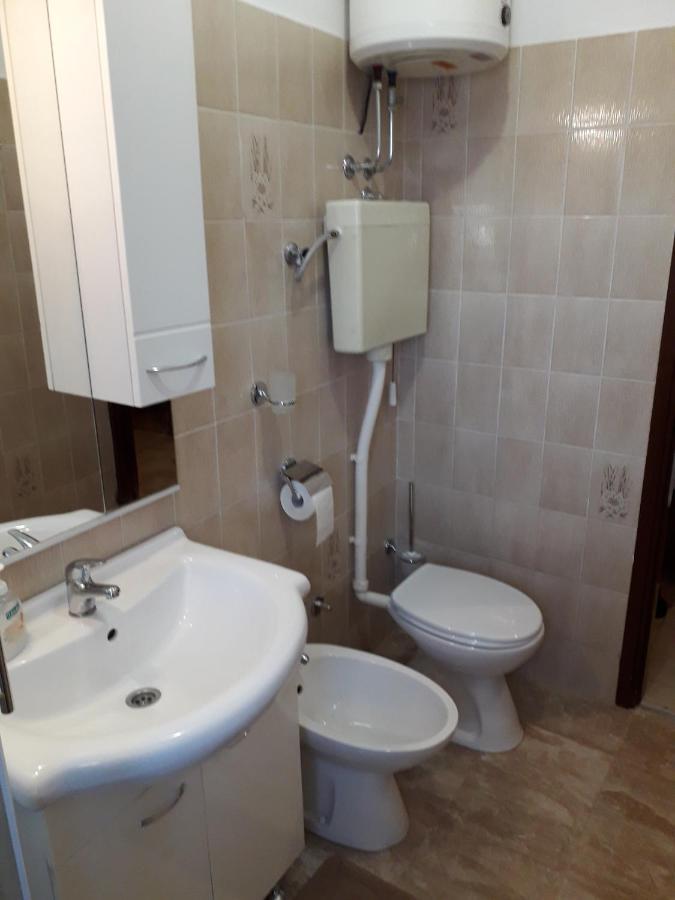 Apartments J&R Babara Biograd Na Moru Buitenkant foto