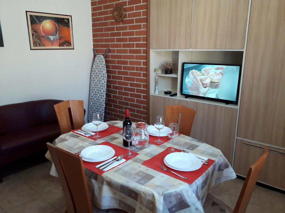 Apartments J&R Babara Biograd Na Moru Buitenkant foto