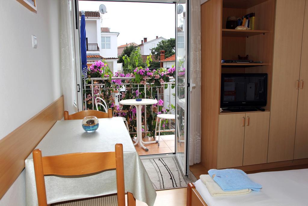 Apartments J&R Babara Biograd Na Moru Kamer foto