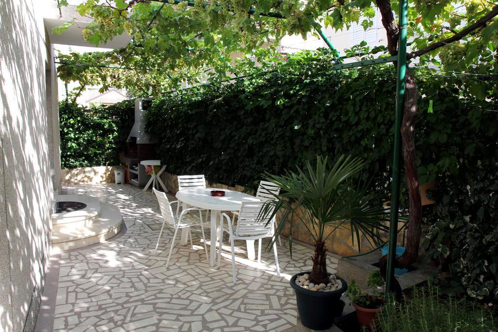 Apartments J&R Babara Biograd Na Moru Buitenkant foto