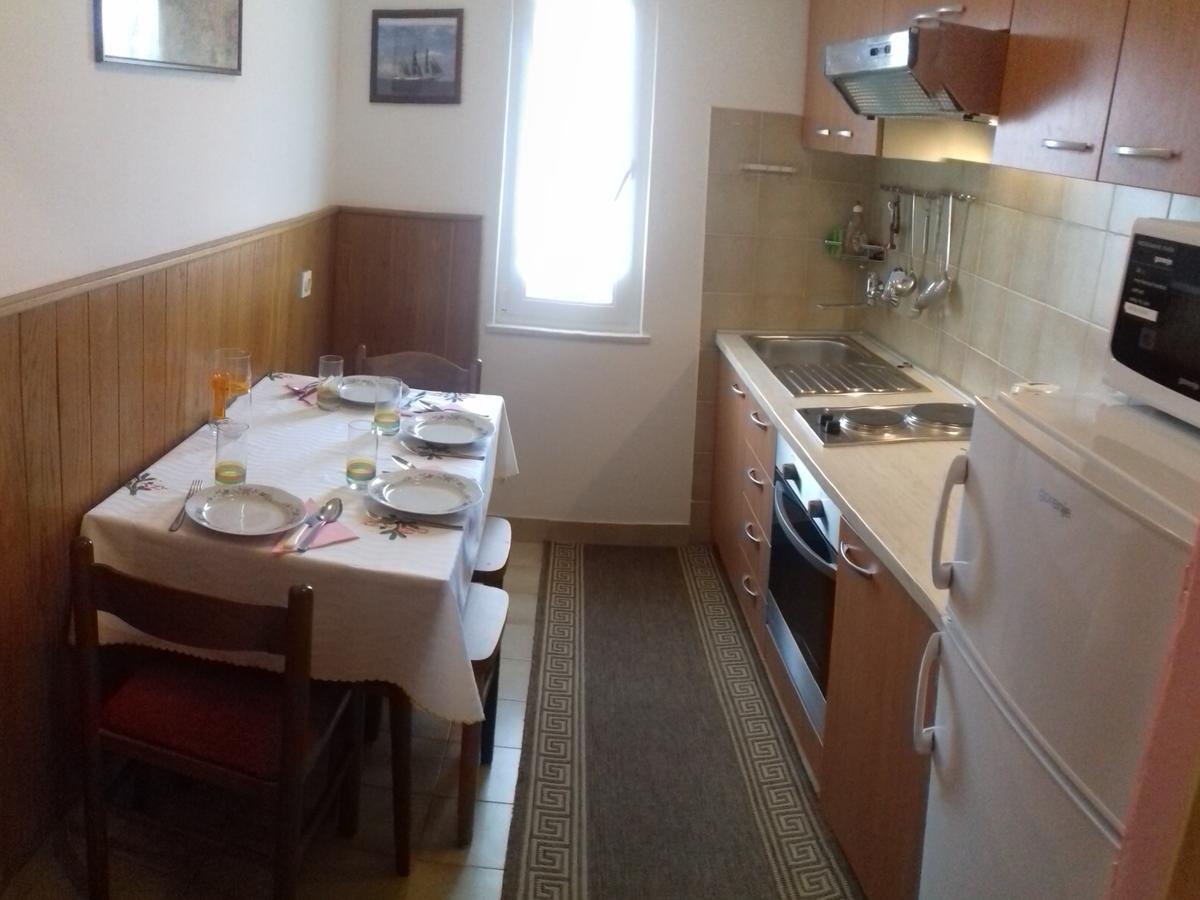 Apartments J&R Babara Biograd Na Moru Buitenkant foto