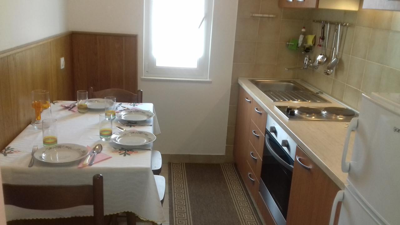 Apartments J&R Babara Biograd Na Moru Buitenkant foto